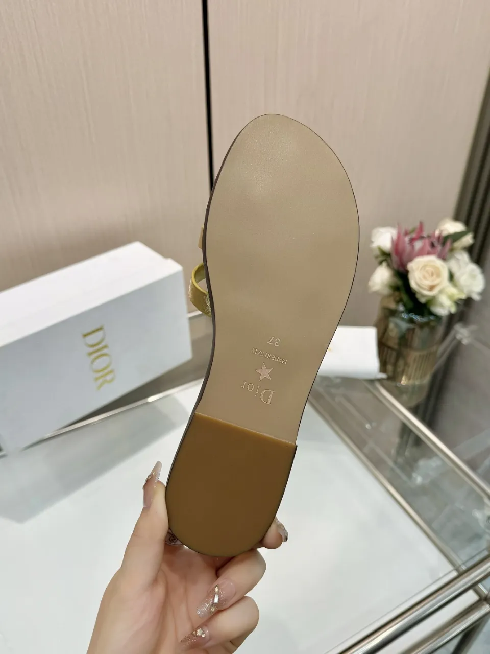 👟👟Ex-factory price 340👟👟 Dior new model, 9 colors available, cowhide fabric, code number 35-42, leather sole +40